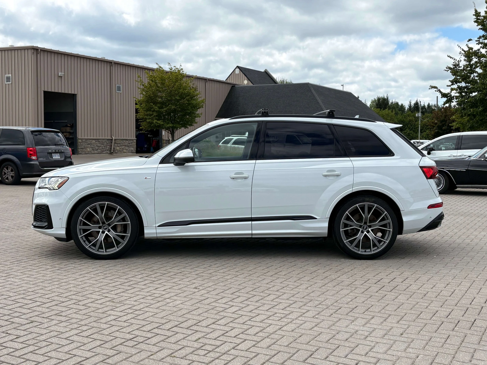 Audi Q7 Technik 55 TFSI quattro | S Line | CARFAX, снимка 3 - Автомобили и джипове - 55892062