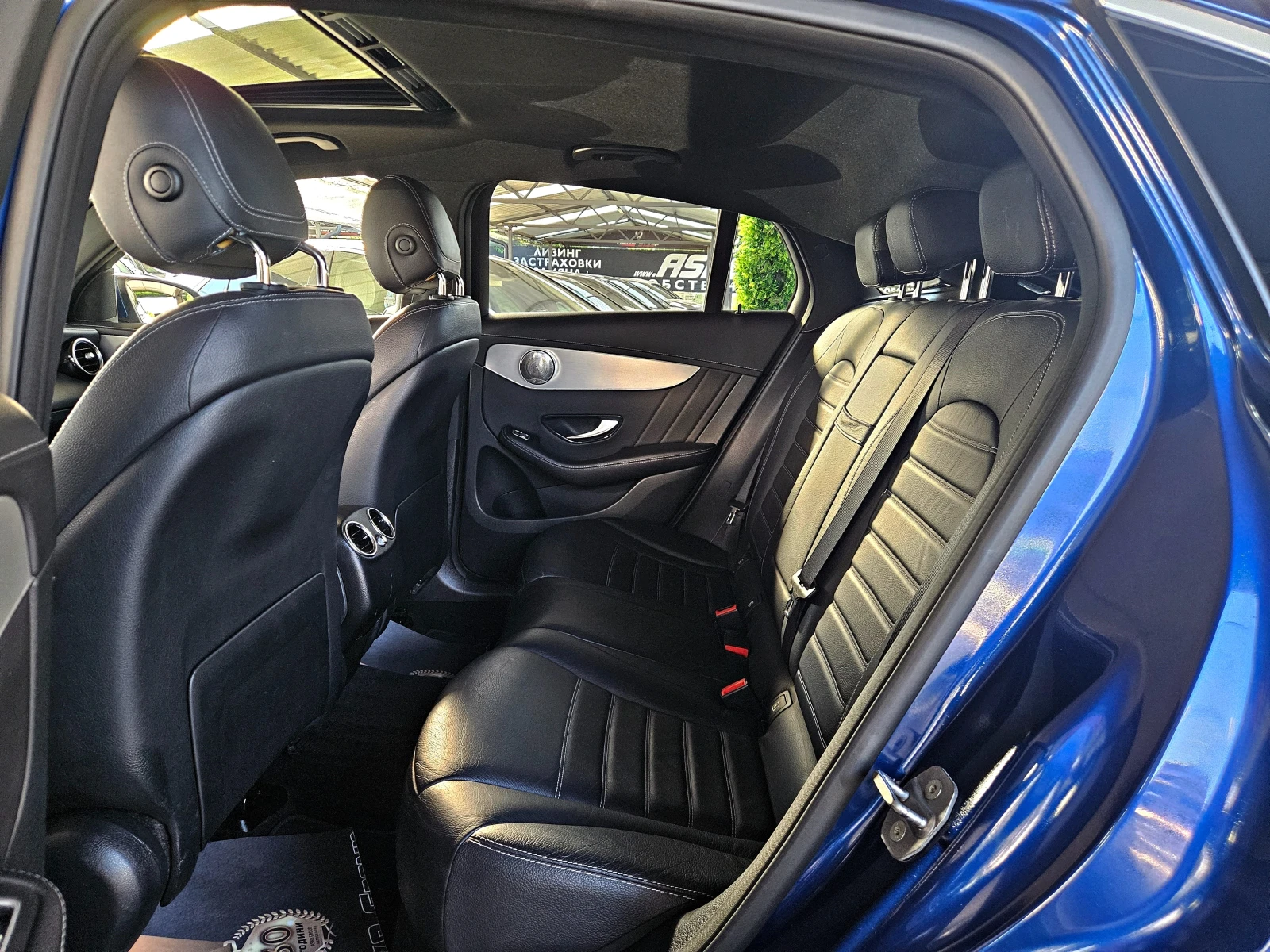 Mercedes-Benz GLC Coupe 300AMG/DIGITAL/GERMANY/CAMERA/CAR PLAY/AIRMAT/LIZI, снимка 16 - Автомобили и джипове - 56269421