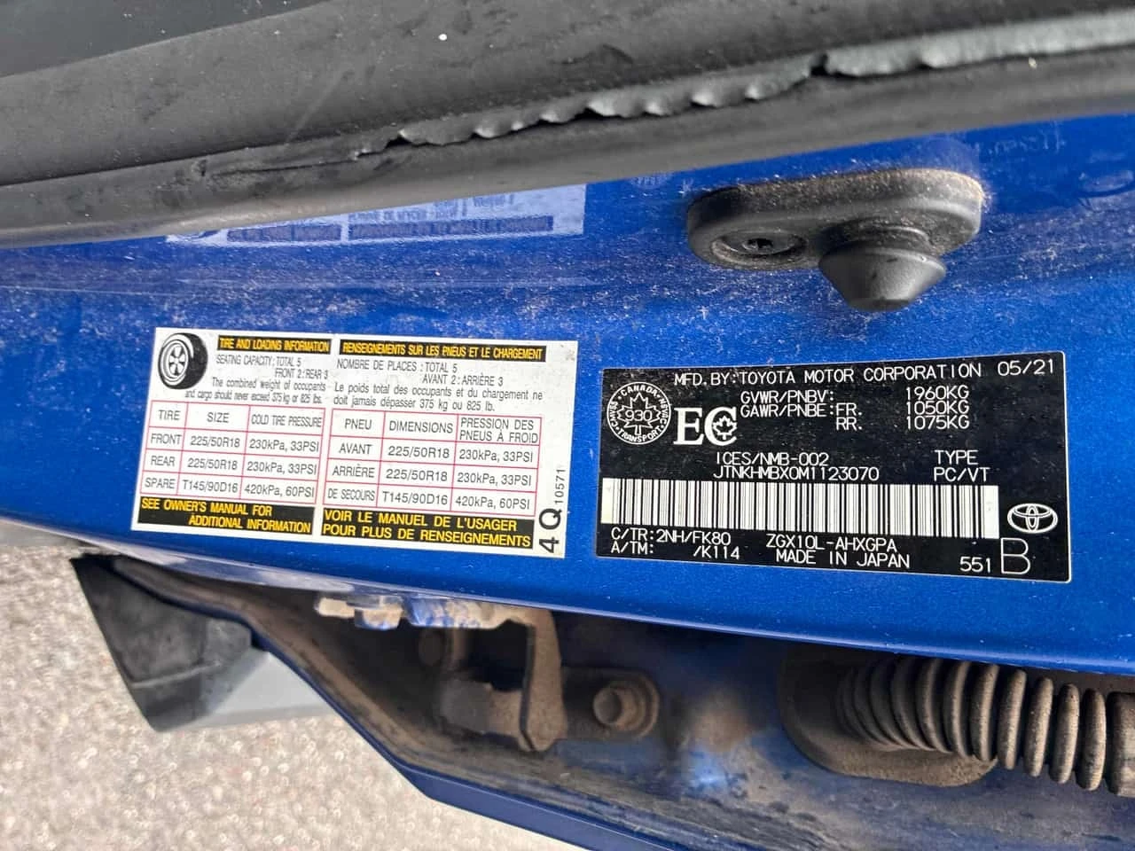 Toyota C-HR * FWD * CARFAX * ��� ������������ ������ | Mobile.bg � ����������� 11