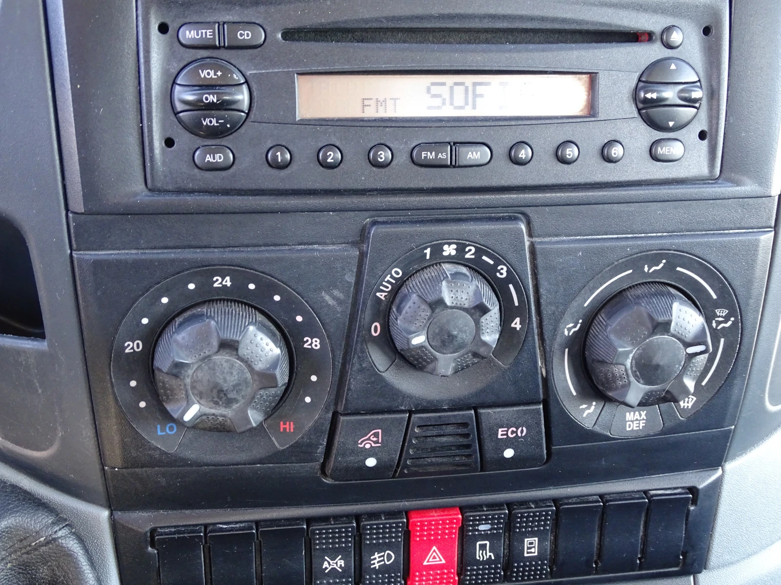 Iveco Daily 35C12  . * * *  | Mobile.bg   12