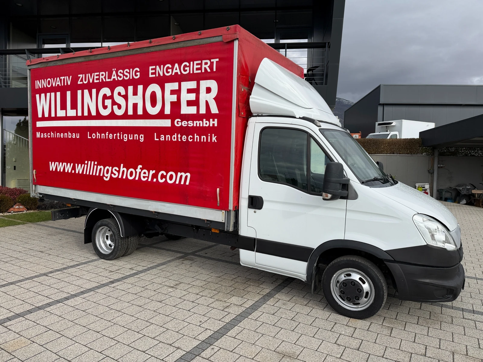 Iveco Daily 35C15 3.0HPI до 3.5т. 2 щори 4.12м. - изображение 2