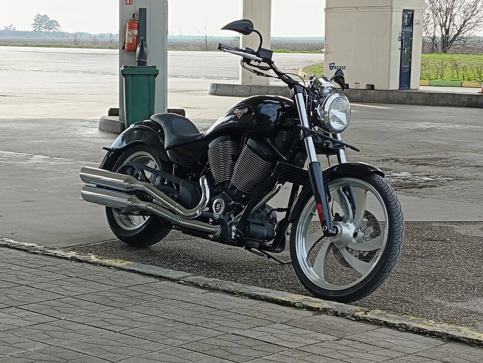 Victory Vegas 8ball  | Mobile.bg � ����������� 7