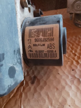 9666392580 АБС за Ситроен С3 10.0207-0200.4, снимка 1
