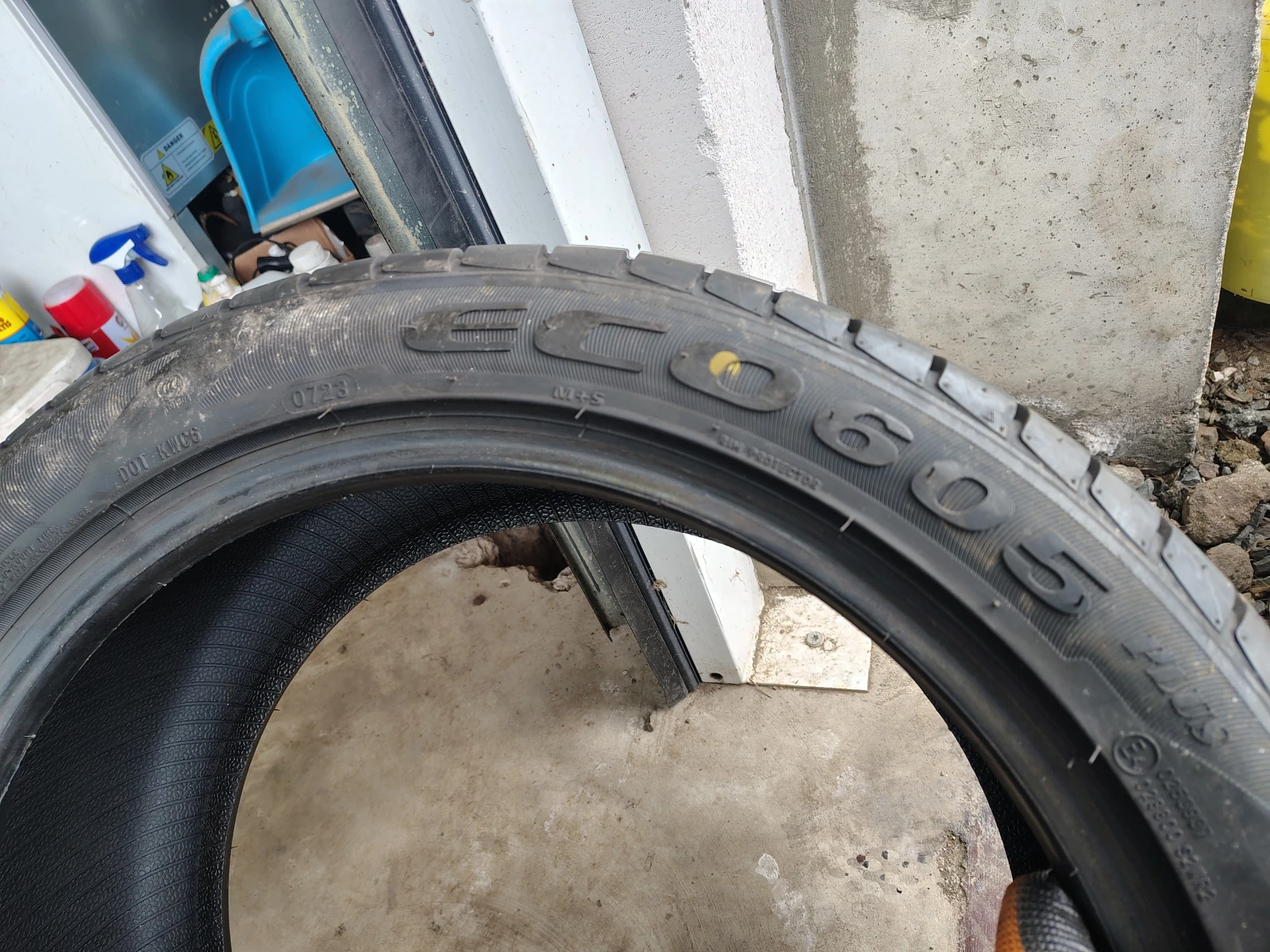 Гуми Летни 225/45R17, снимка 4 - Гуми и джанти - 55840270