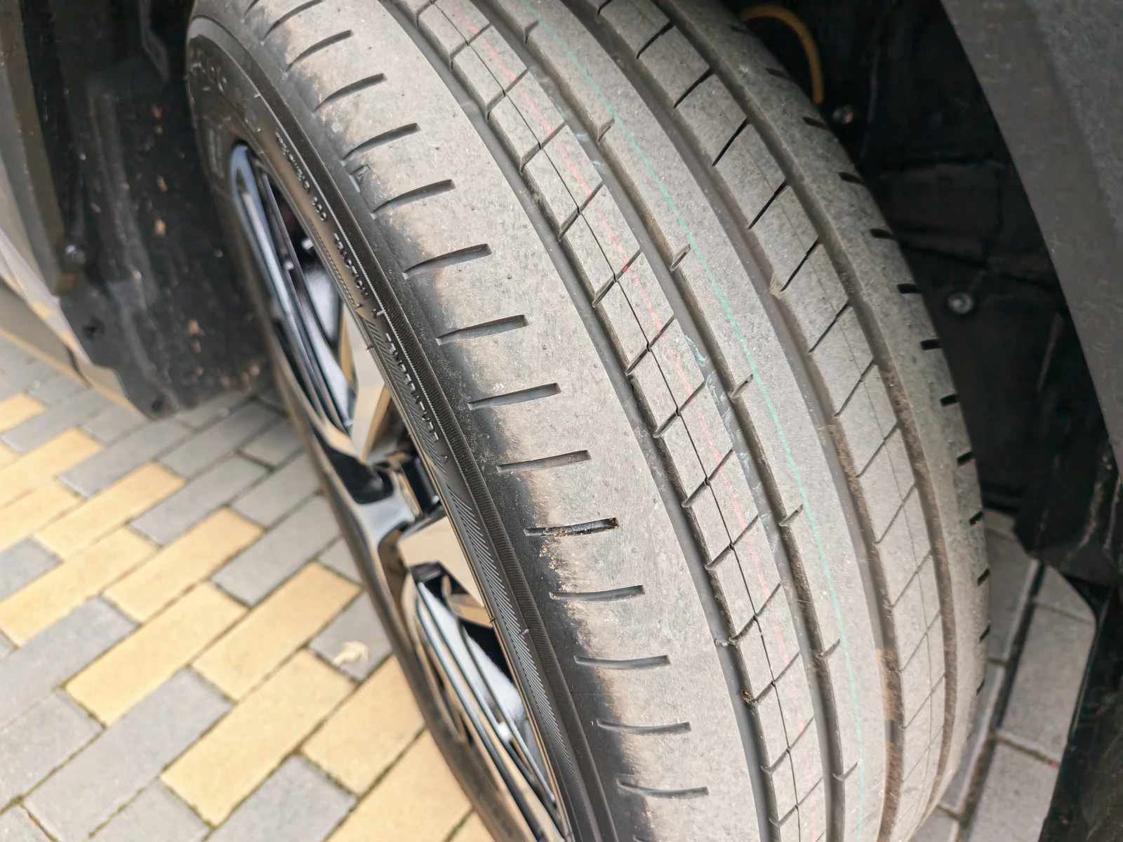 Гуми Летни 235/50R20