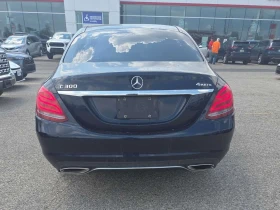 Mercedes-Benz C 300 * CARFAX * ОПЦИЯ ЗА ФИНАНСИРАНЕ, снимка 4