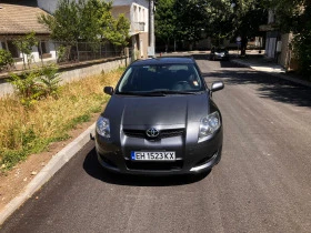 Toyota Auris 2.2 D4D, снимка 1