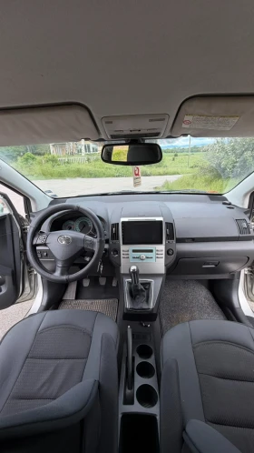 Toyota Corolla verso 1.8 VVT-i ����� ��������� | Mobile.bg � ����� ������ 6