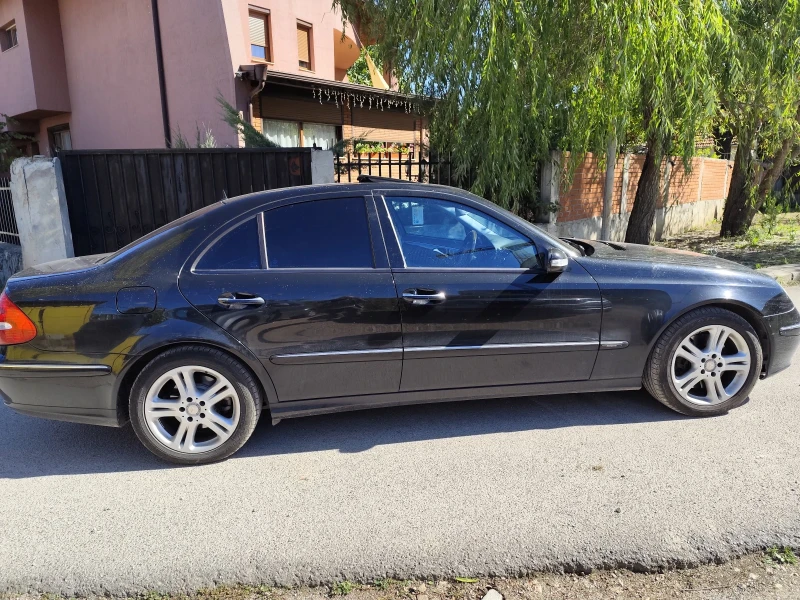 Mercedes-Benz E 500, снимка 1 - Автомобили и джипове - 47421671