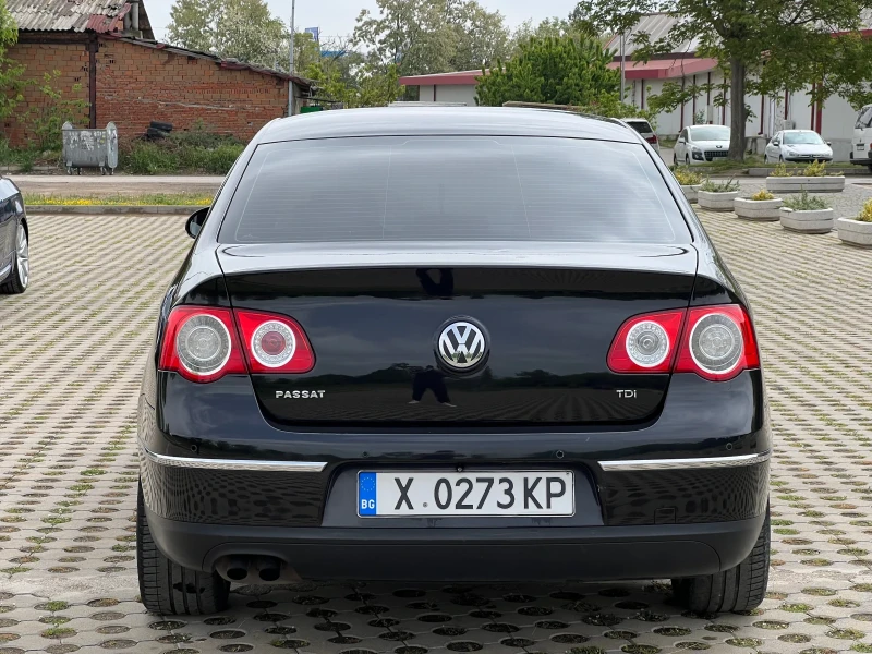 VW Passat 1.9, снимка 7 - Автомобили и джипове - 47526935