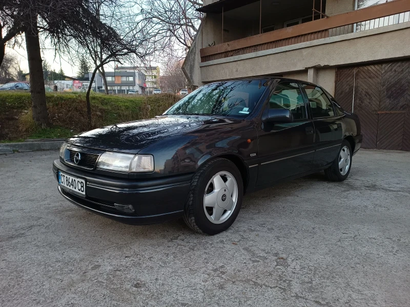 Opel Vectra 1.6mi, снимка 4 - Автомобили и джипове - 48936349