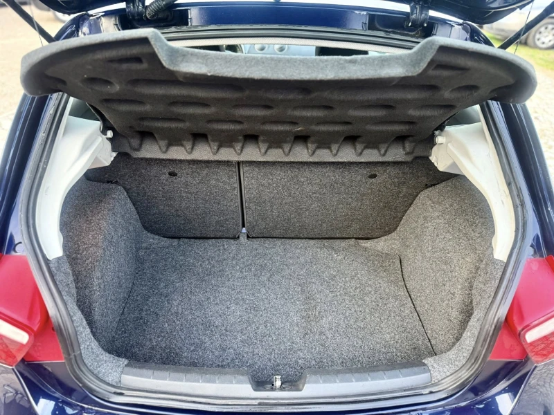Seat Ibiza 1.2, снимка 15 - Автомобили и джипове - 51962756