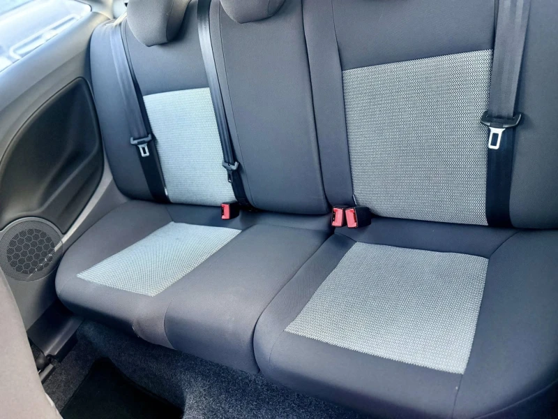 Seat Ibiza 1.2, снимка 12 - Автомобили и джипове - 51962756