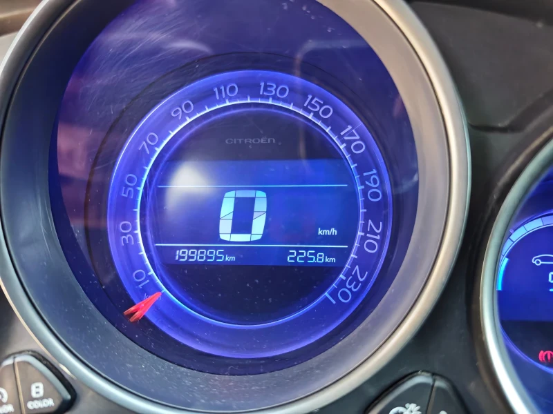 Citroen C4 E HDi, снимка 10 - Автомобили и джипове - 52708116