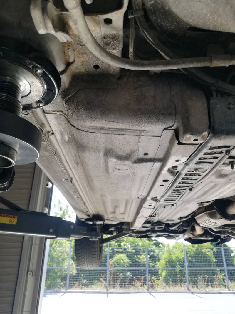 Nissan Almera 1.4 87 к.с., снимка 12 - Автомобили и джипове - 53475940