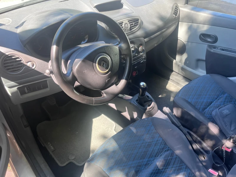 Renault Clio 1.5 DCI, снимка 5 - Автомобили и джипове - 53567918
