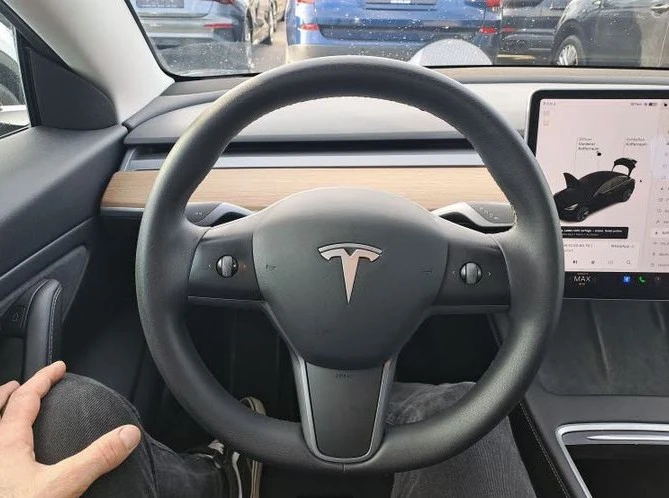 Tesla Model 3  4х4 Термопомпа Гаранция, снимка 8 - Автомобили и джипове - 49122782