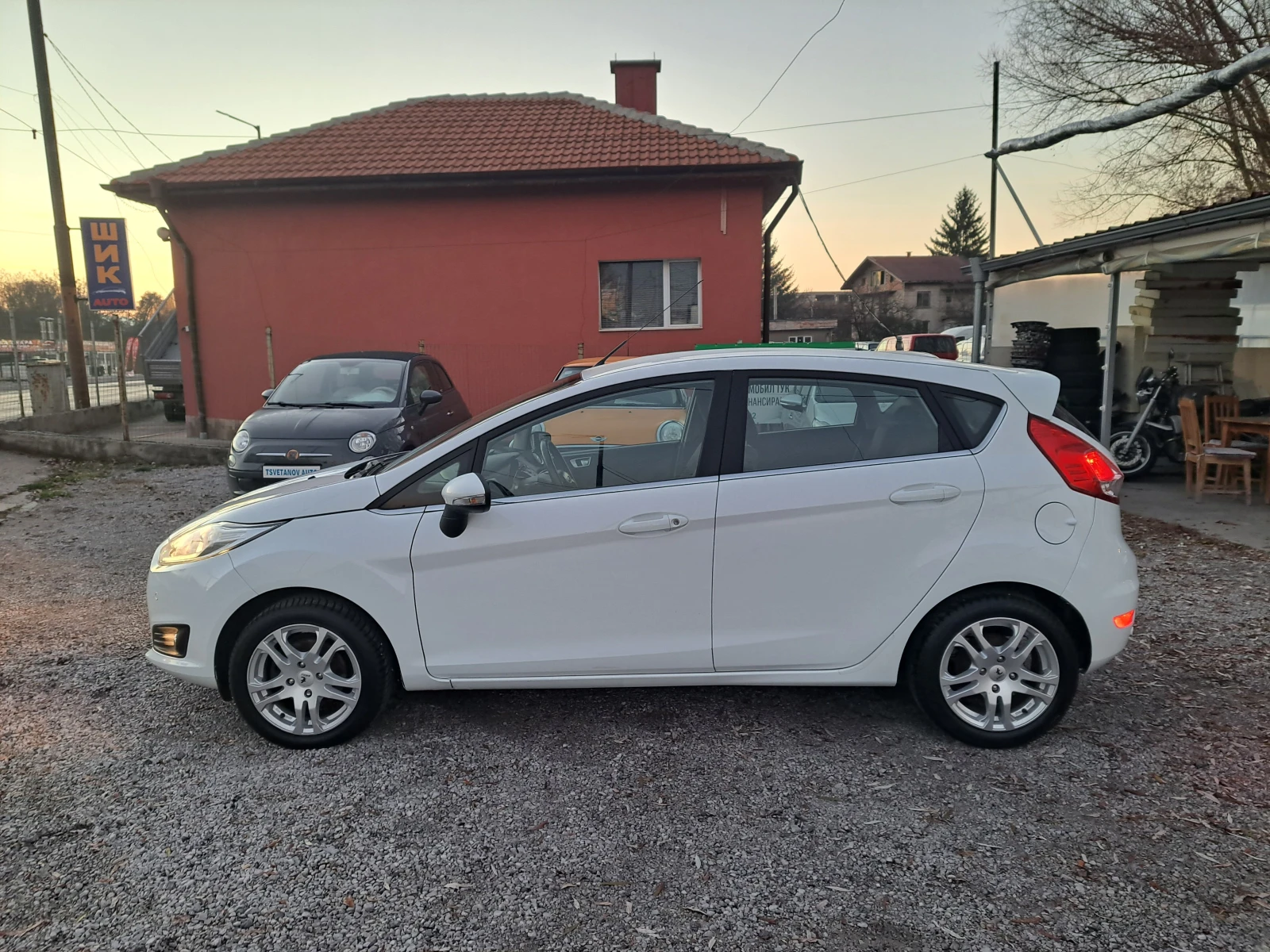 Ford Fiesta 1.5TDCI TITANIUM EURO 6 - изображение 4