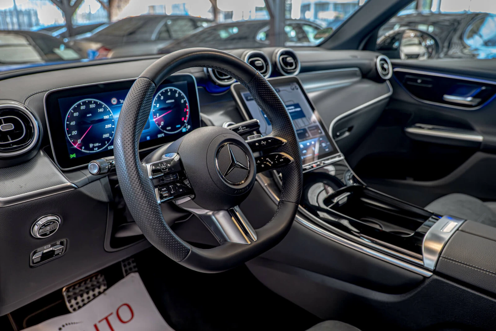 Mercedes-Benz GLC 200 AMG LINE/4Matic/Digital/Подгрев/Амбиент - изображение 6