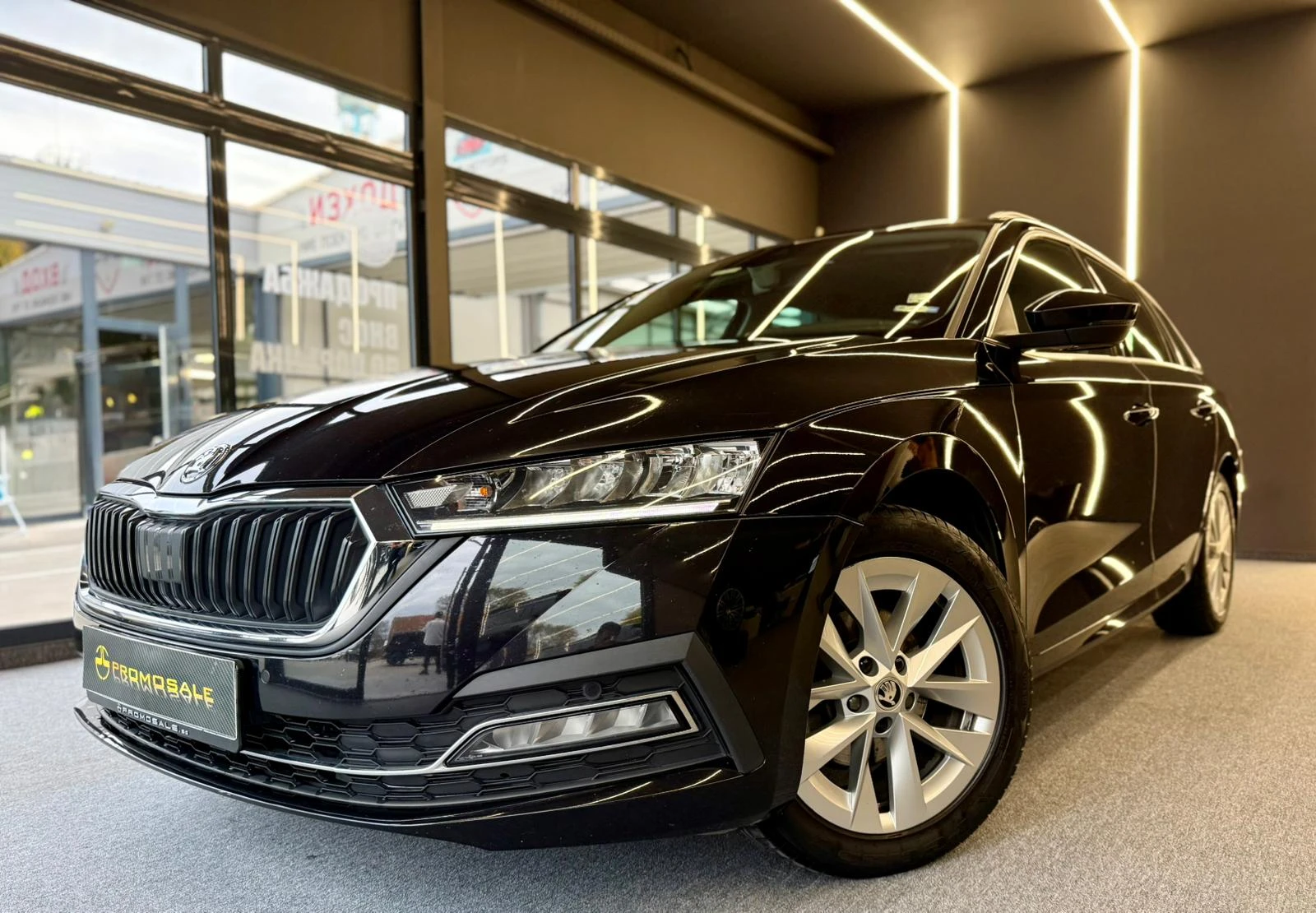 Skoda Octavia 2.0TDI DSG* Подгрев* CarPlay - изображение 3