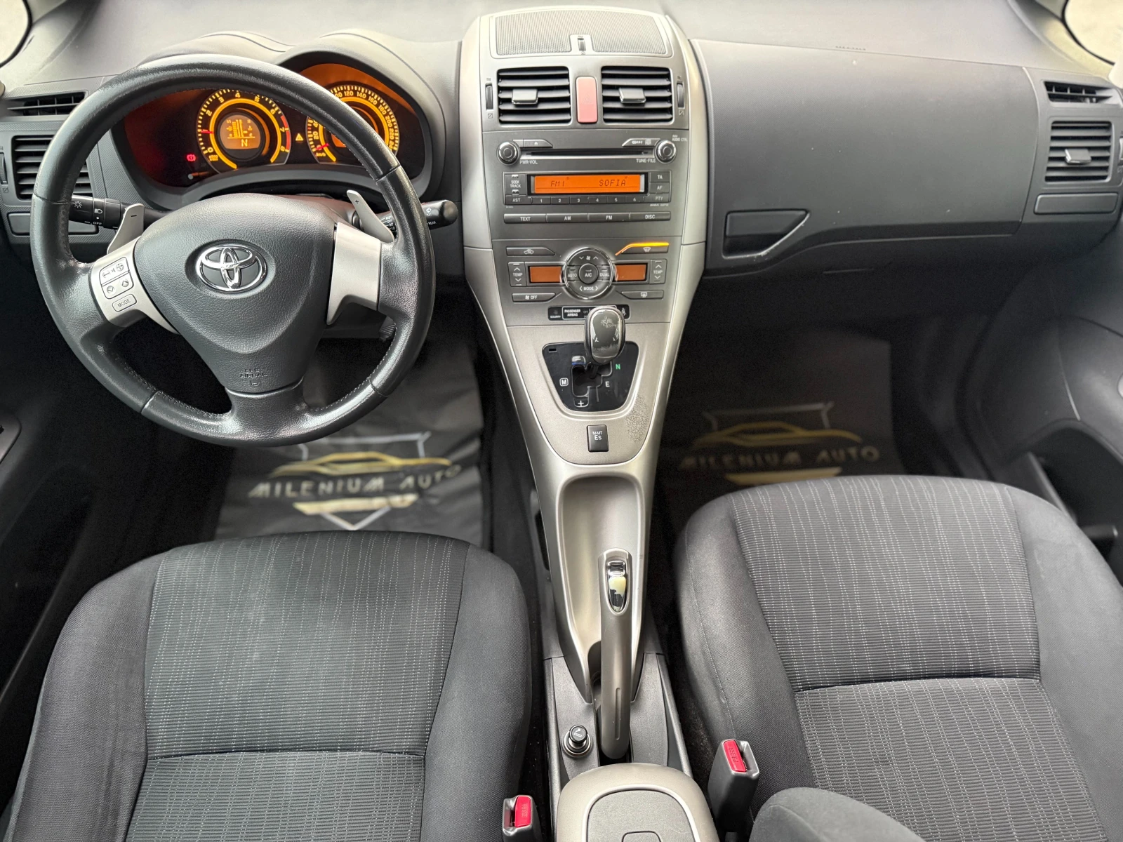 Toyota Auris 6 МЕСЕЦА ГАРАНЦИЯ/1.6i 124к.с. Автоматик/От БГ - изображение 10
