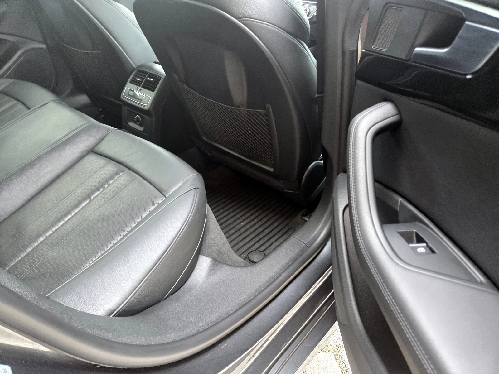 Audi A5 3.0 TDI * OБДУХВАНЕ* MATRIX* DIGITAL* 360 CAMERA* , снимка 16 - Автомобили и джипове - 53911310