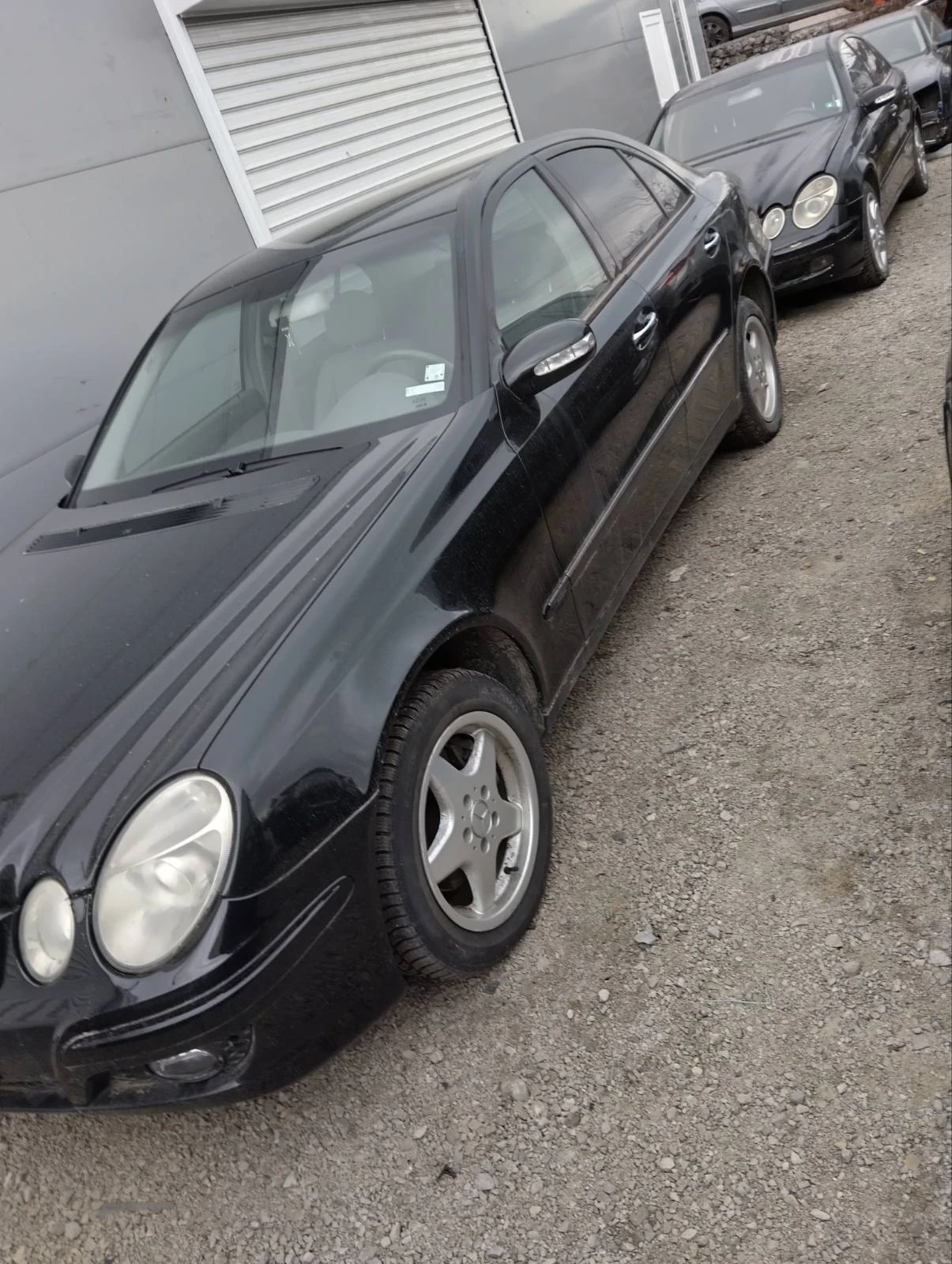 Mercedes-Benz E 270 E 270 CDI, снимка 2 - Автомобили и джипове - 53994655