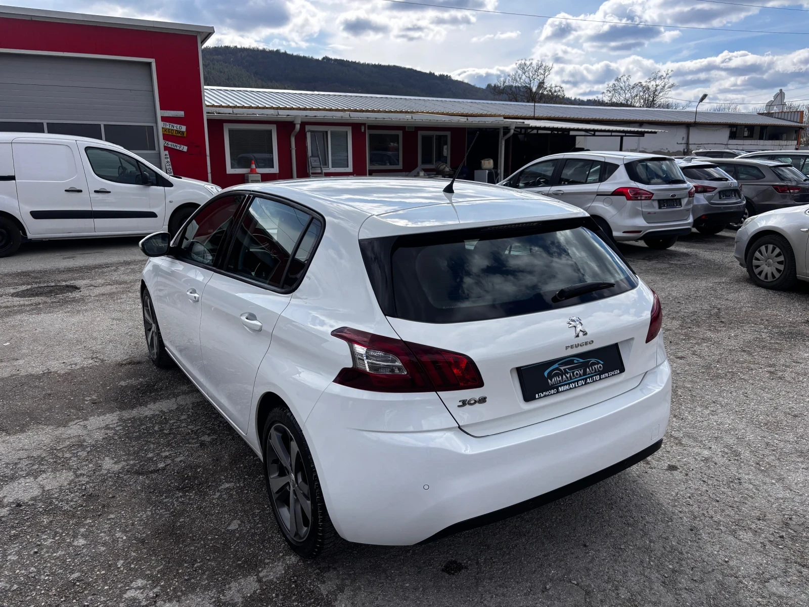 Peugeot 308 1.6HDI ПАРКТРОНИК/ЛЕТИ ДЖ./KLIMATR, снимка 5 - Автомобили и джипове - 54049542