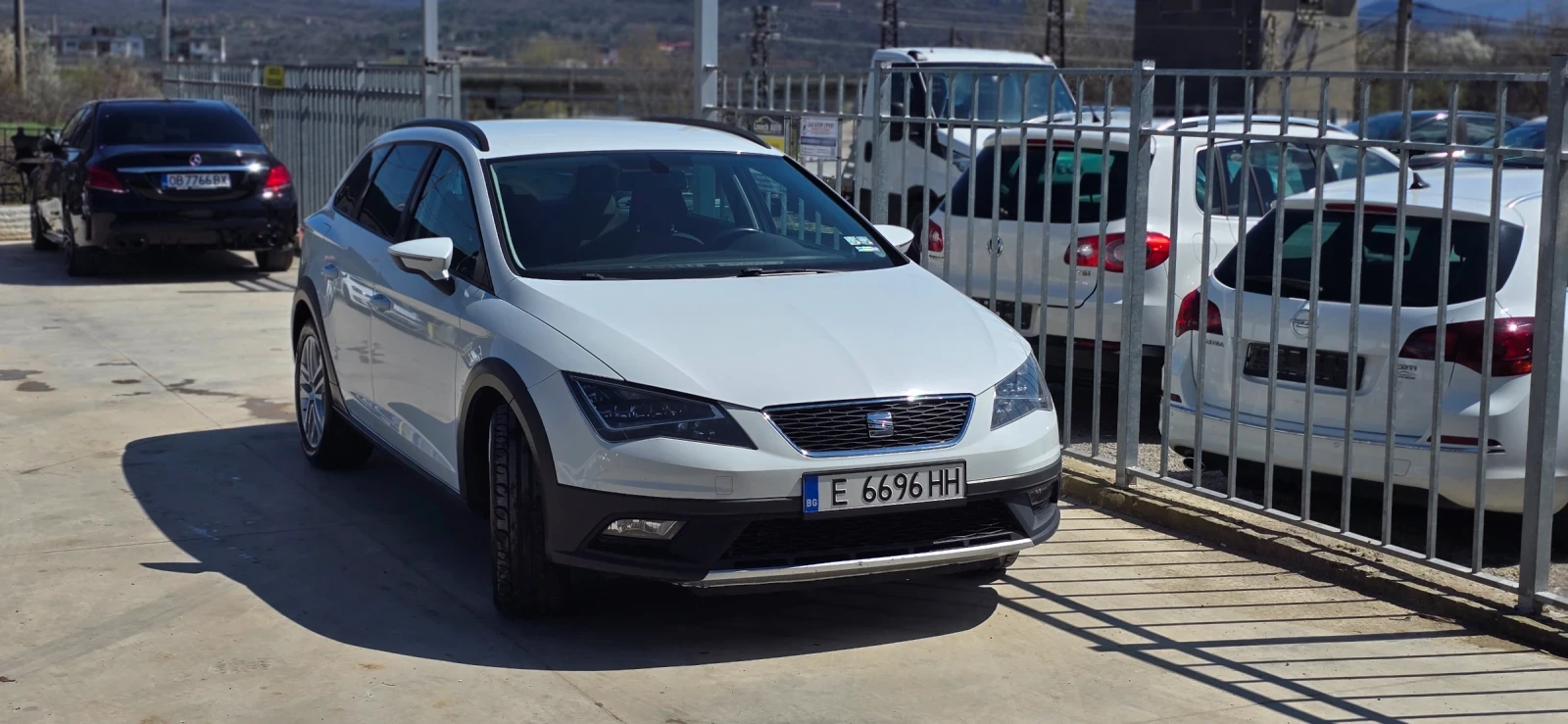 Seat Leon 2.0tdi 184 DSG 4X4, снимка 2 - Автомобили и джипове - 54099450