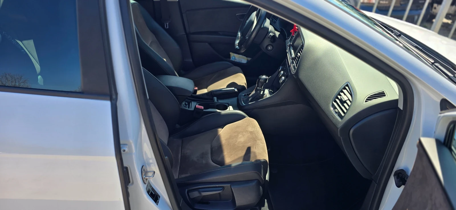 Seat Leon 2.0tdi 184 DSG 4X4, снимка 7 - Автомобили и джипове - 54099450