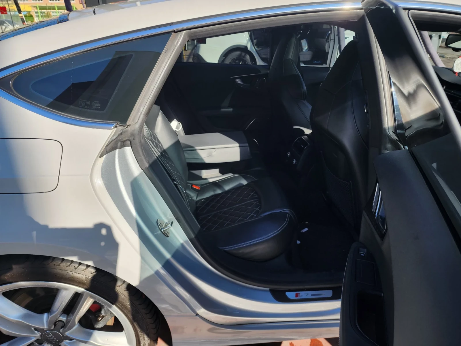 Audi S7 * CARBON * HEAD-UP * ПОДГРЕВ, снимка 7 - Автомобили и джипове - 54352595