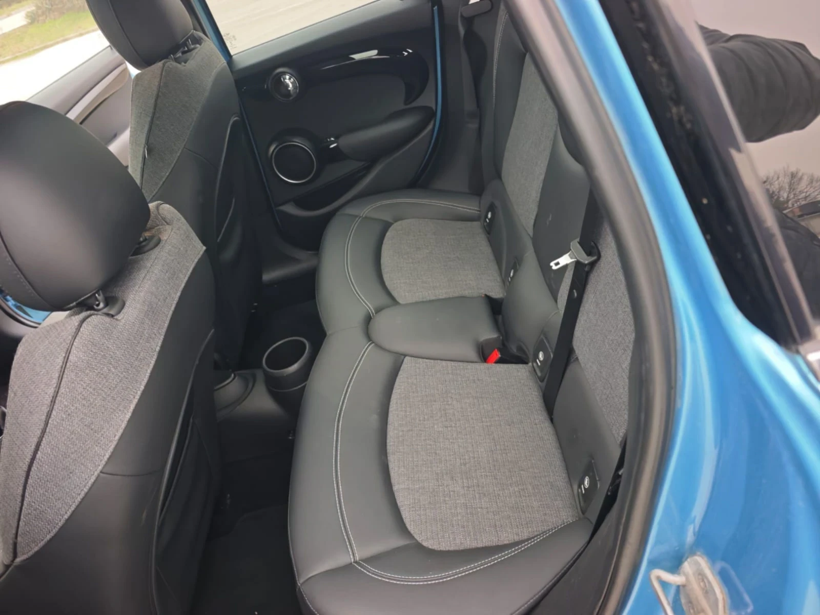 Mini Cooper s ОТЛИЧЕН* КОЖА* РЪЧКА, снимка 11 - Автомобили и джипове - 54447478