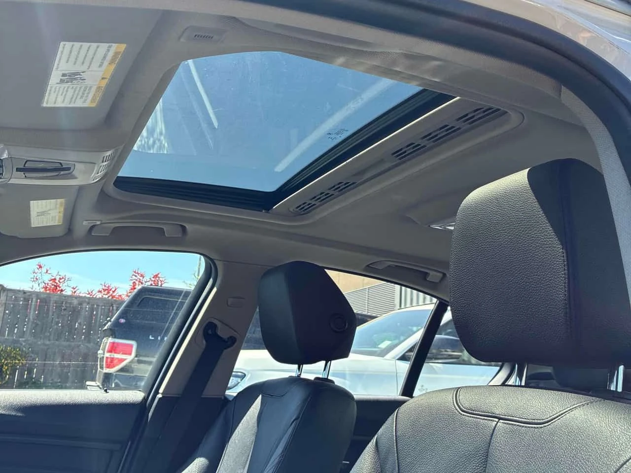 BMW 328 * xDrive * CARFAX * 2 ����� * KEYLESS * ���� | Mobile.bg � ����������� 15