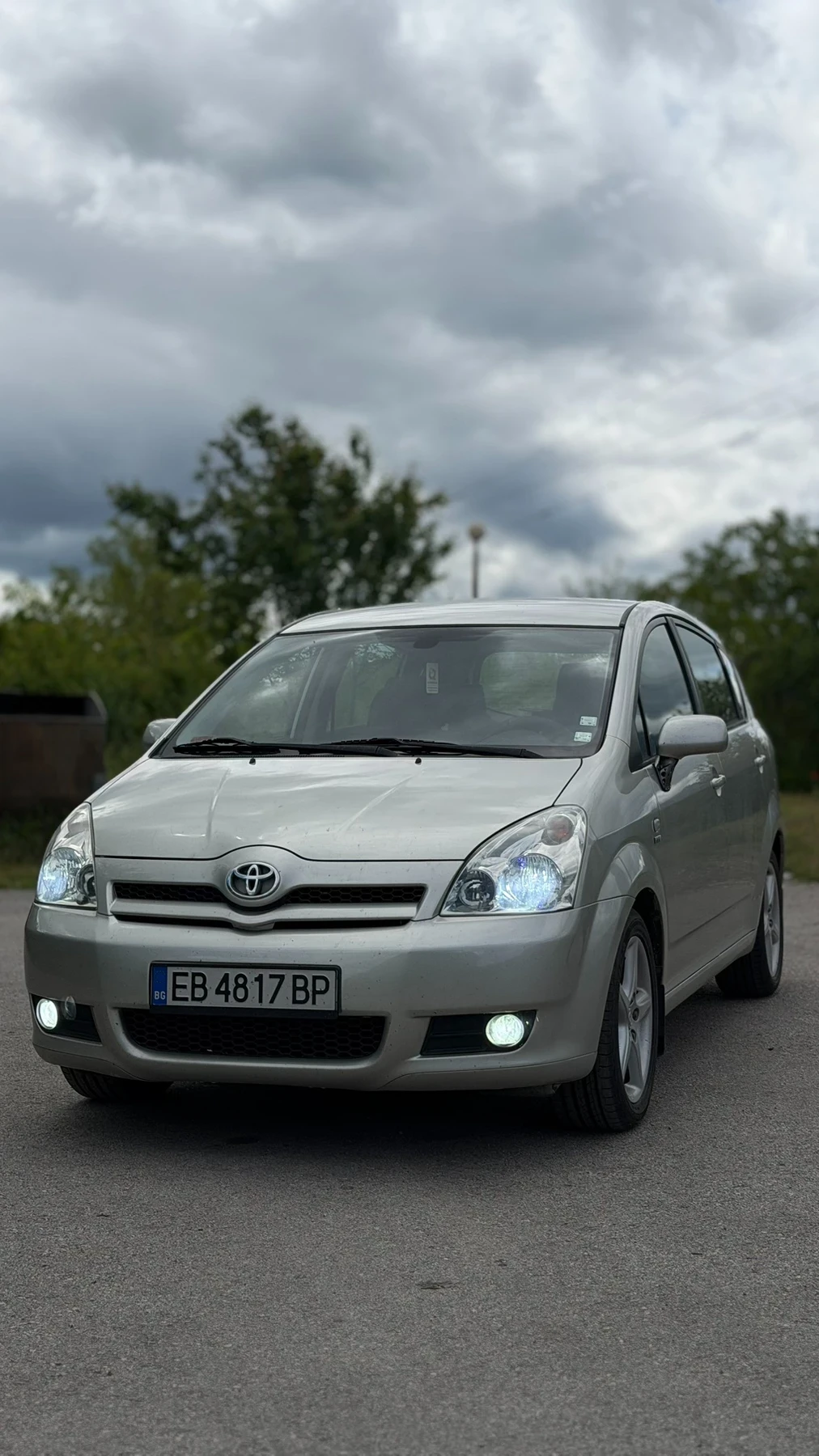 Toyota Corolla verso 1.8 VVT-i Газов инжекцион, снимка 2 - Автомобили и джипове - 54598470