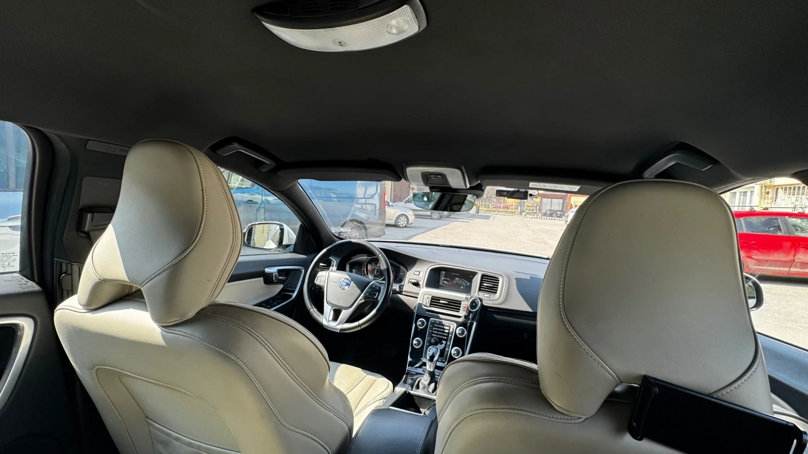 Volvo V60, снимка 11 - Автомобили и джипове - 54682698
