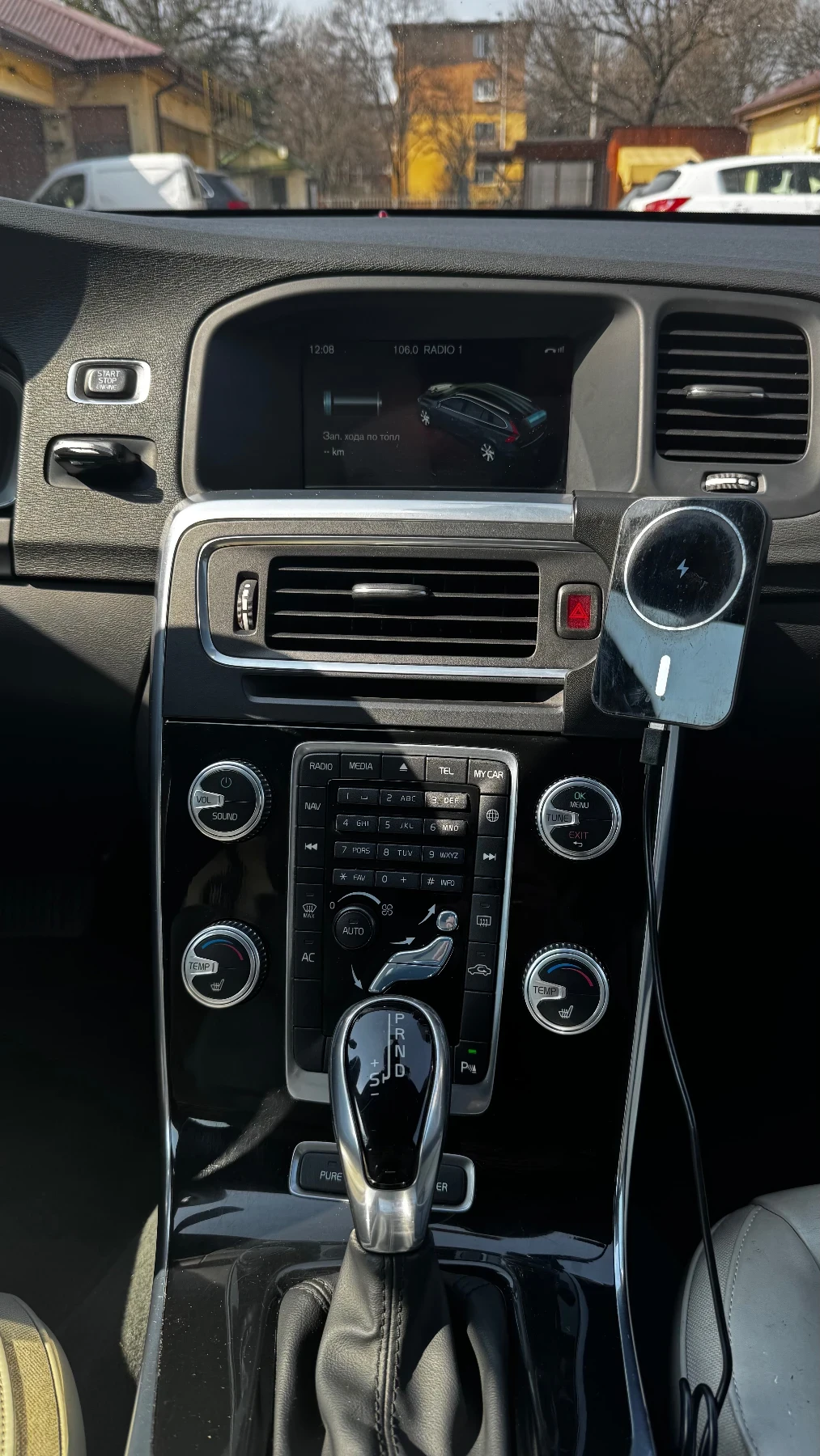 Volvo V60, снимка 10 - Автомобили и джипове - 54682698