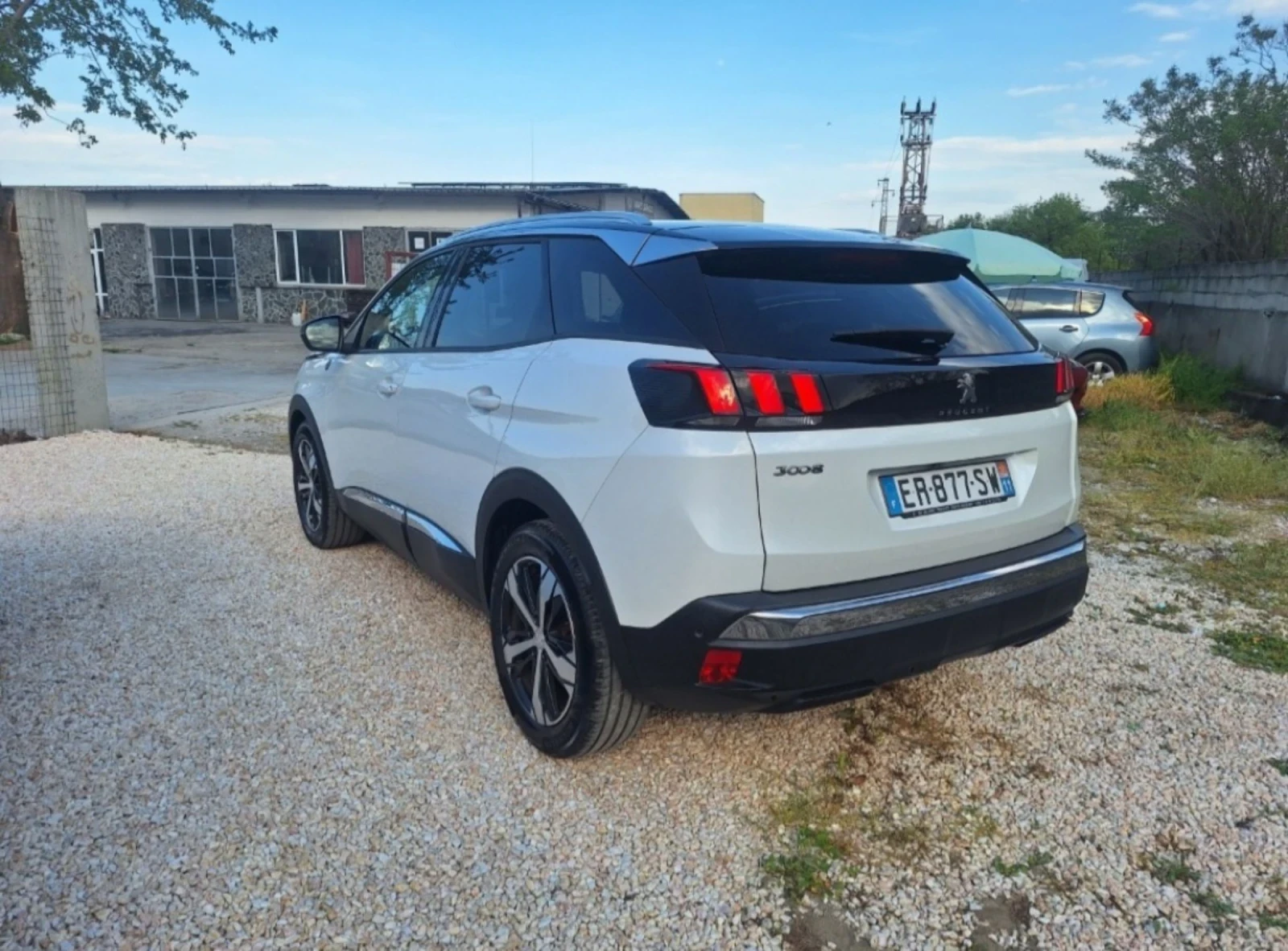Peugeot 3008 1.6d* Нави/Камера/Кросуей/Лед/6ск/Allure/Топ* , снимка 5 - Автомобили и джипове - 54768987