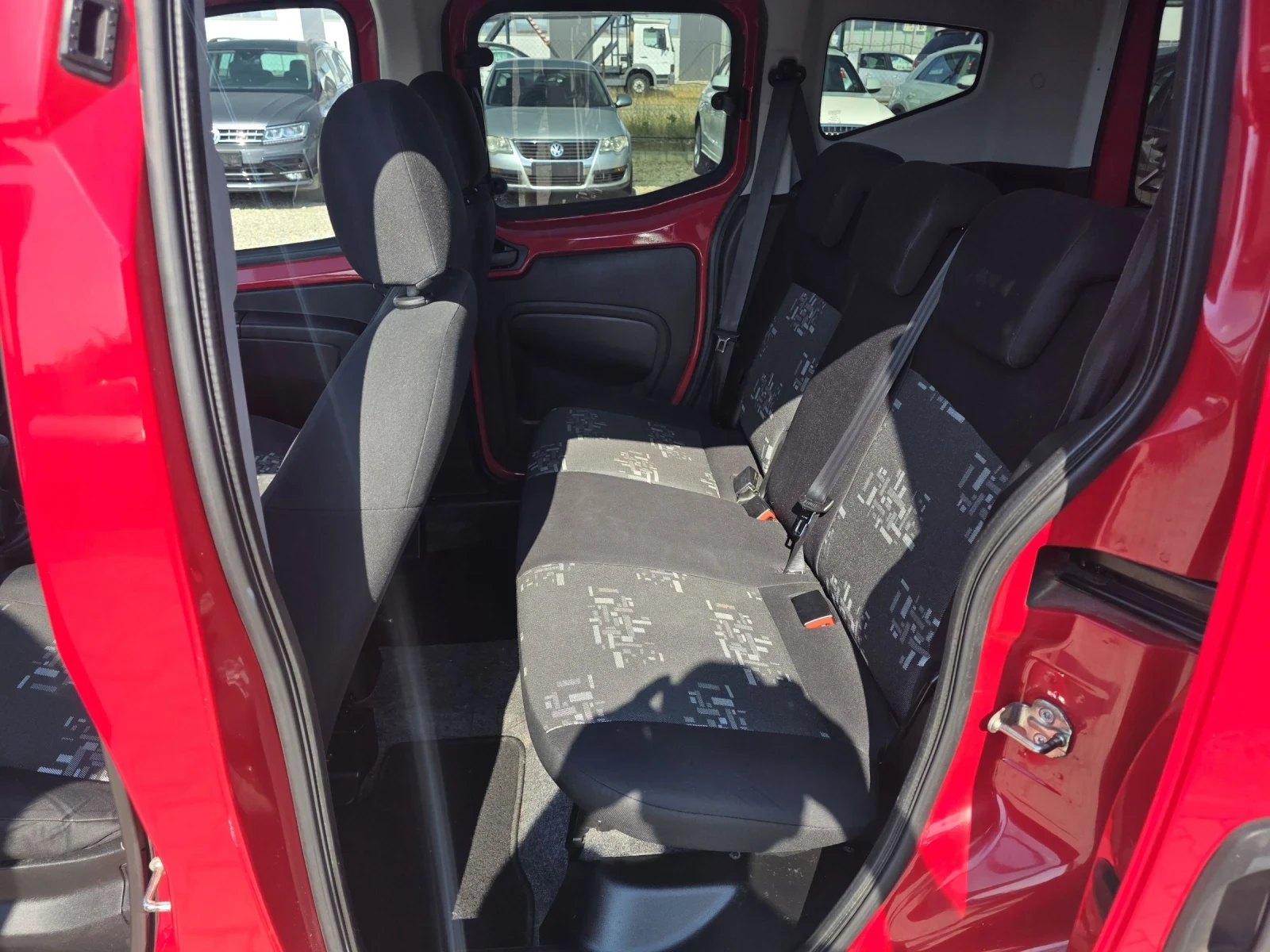 Fiat Qubo 1.3MJet Лизинг, снимка 13 - Автомобили и джипове - 55128038