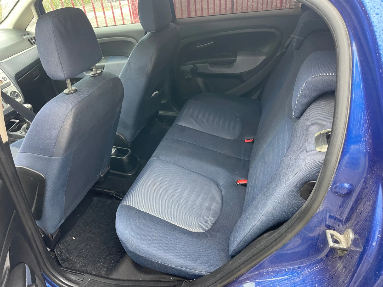 Fiat Punto 1.4 CNG, снимка 9 - Автомобили и джипове - 55274861