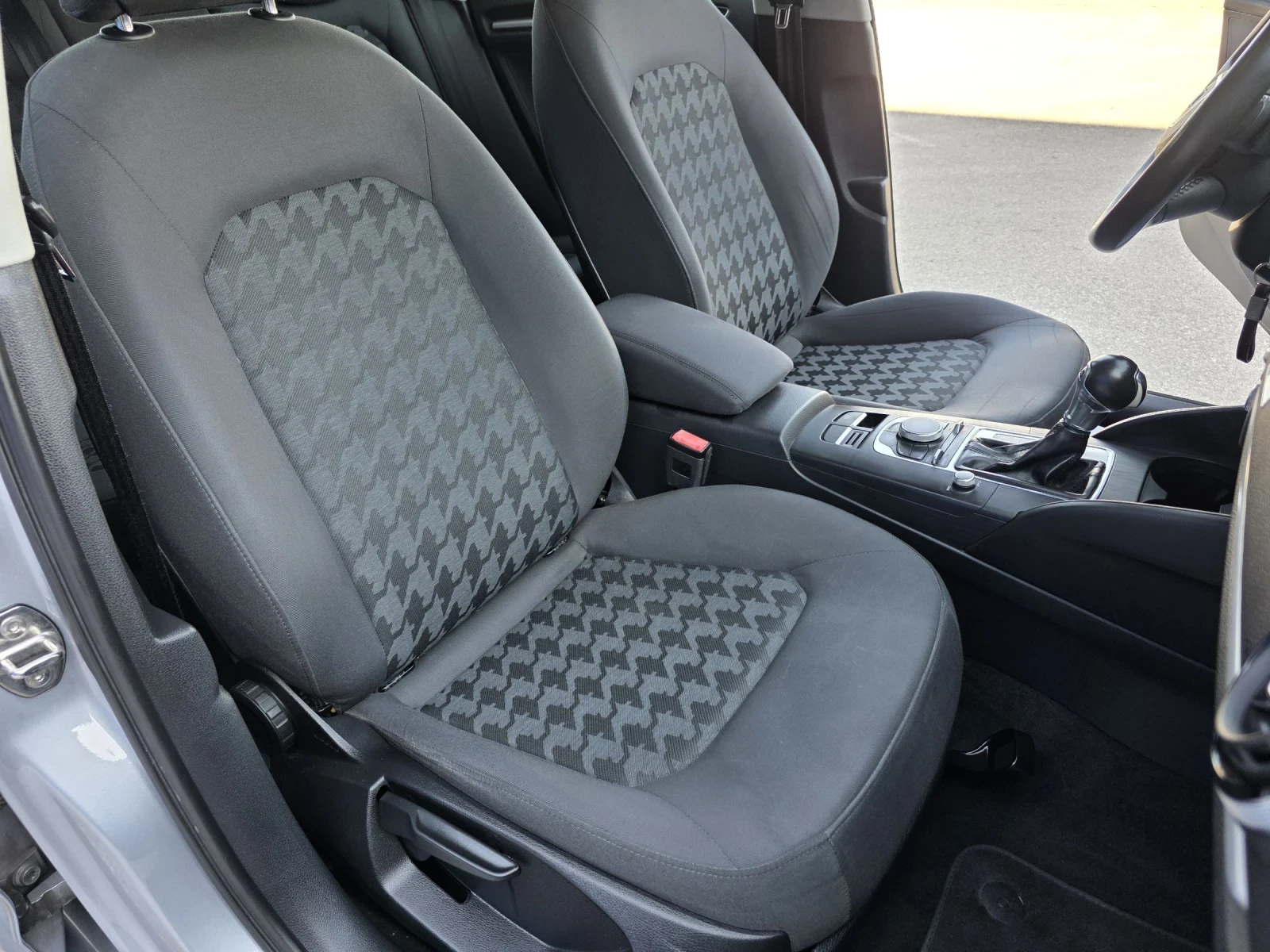 Audi A3 1.6TDI-110kc, снимка 15 - Автомобили и джипове - 55363953