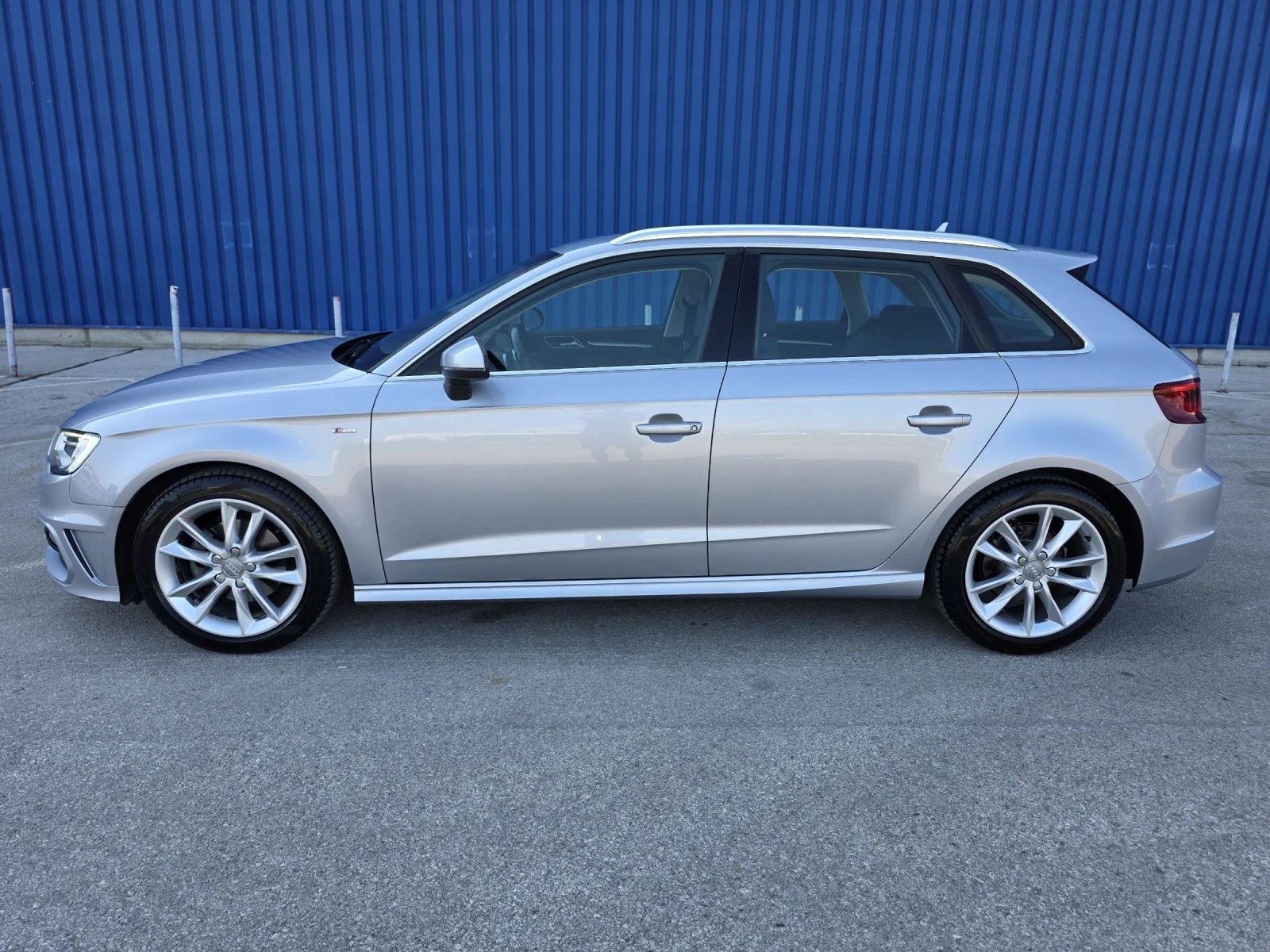 Audi A3 1.6TDI-110kc, снимка 2 - Автомобили и джипове - 55363953