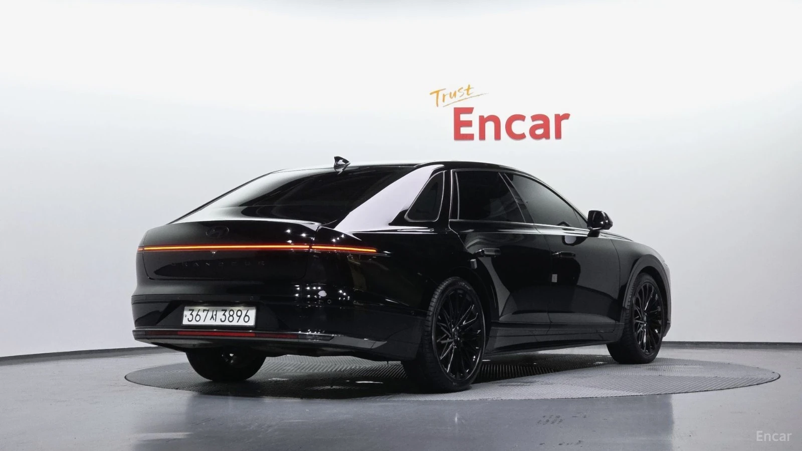 Hyundai Grandeur Hybrid Calligraphy, снимка 2 - Автомобили и джипове - 55423287
