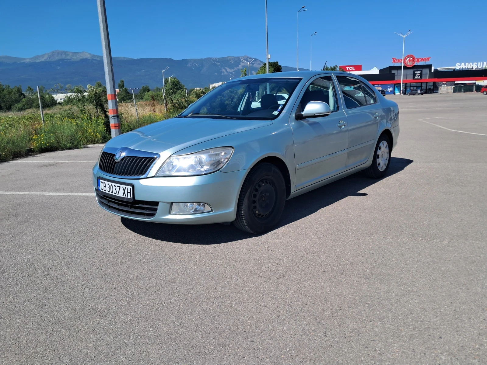 Skoda Octavia 1.6 TDI, снимка 2 - Автомобили и джипове - 55481991