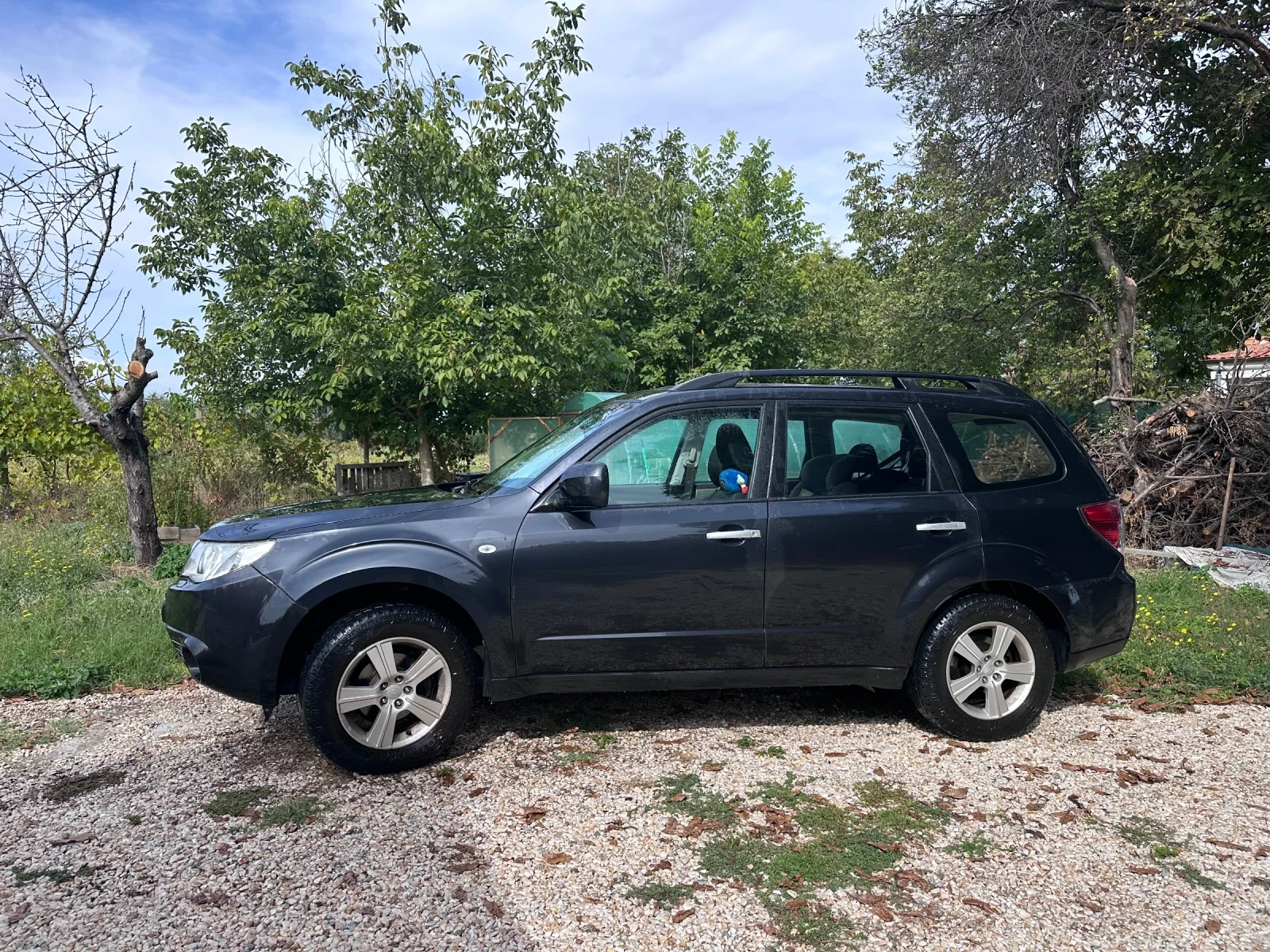 Subaru Forester 2.0 Газ/Бензин, снимка 5 - Автомобили и джипове - 56359428