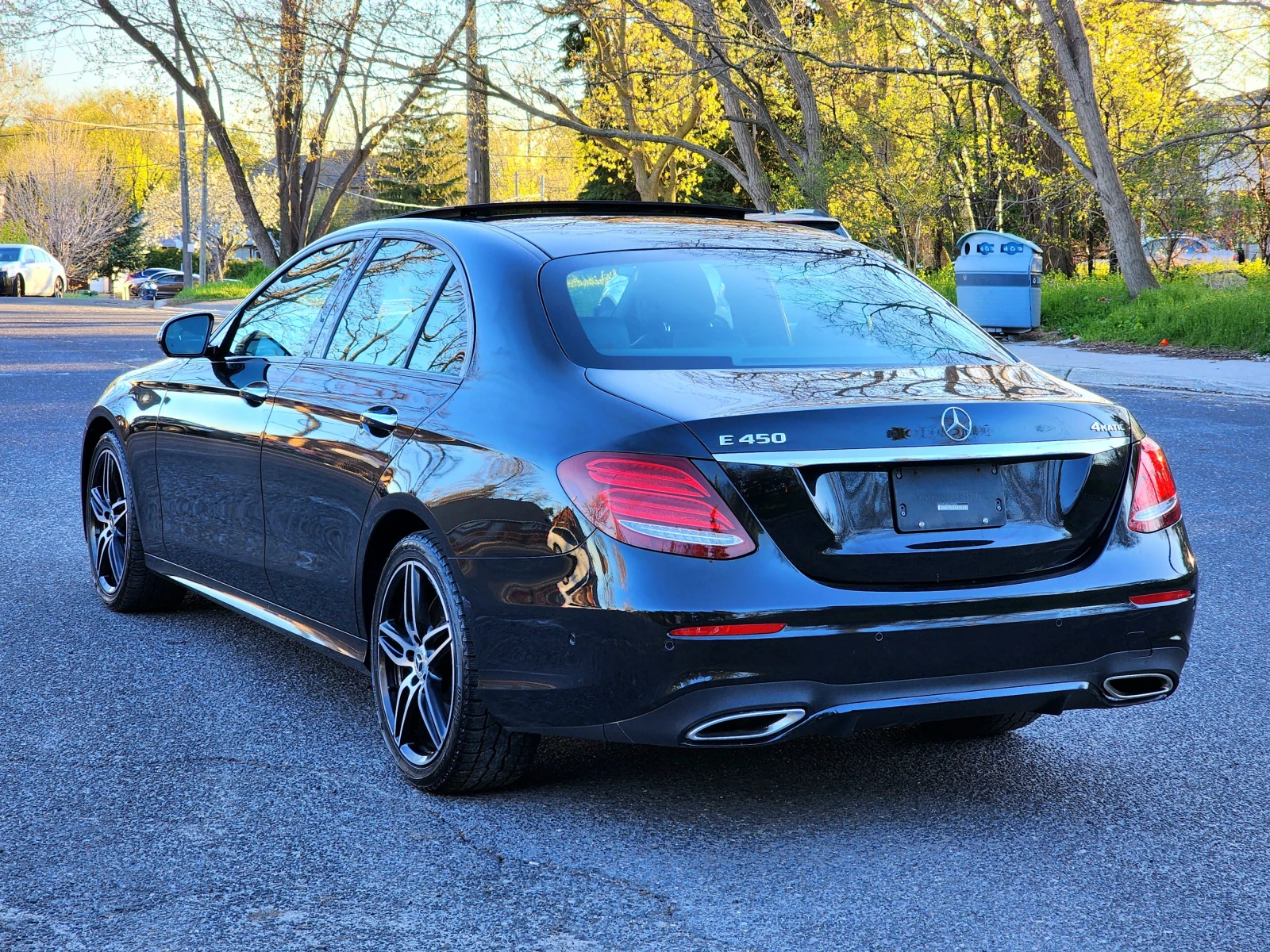 Mercedes-Benz E 450 4MATIC* БЕЗ ЗАБЕЛЕЖКИ* DIS* BURMESTER* 360* , снимка 9 - Автомобили и джипове - 55993594