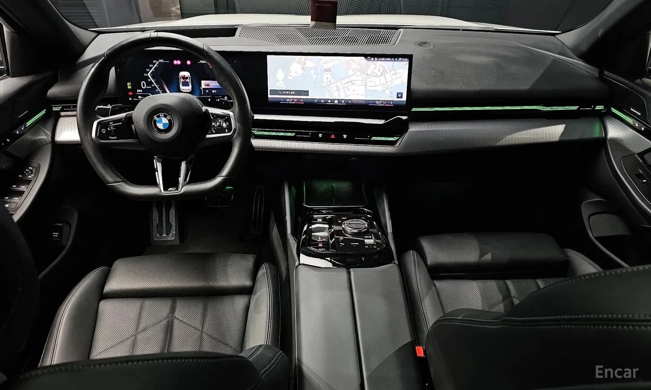 BMW 523  M Sport * АВТОКРЕДИТ * ГЛАВНО ПРЕДСТАВИТЕЛСТВО , снимка 7 - Автомобили и джипове - 56103277