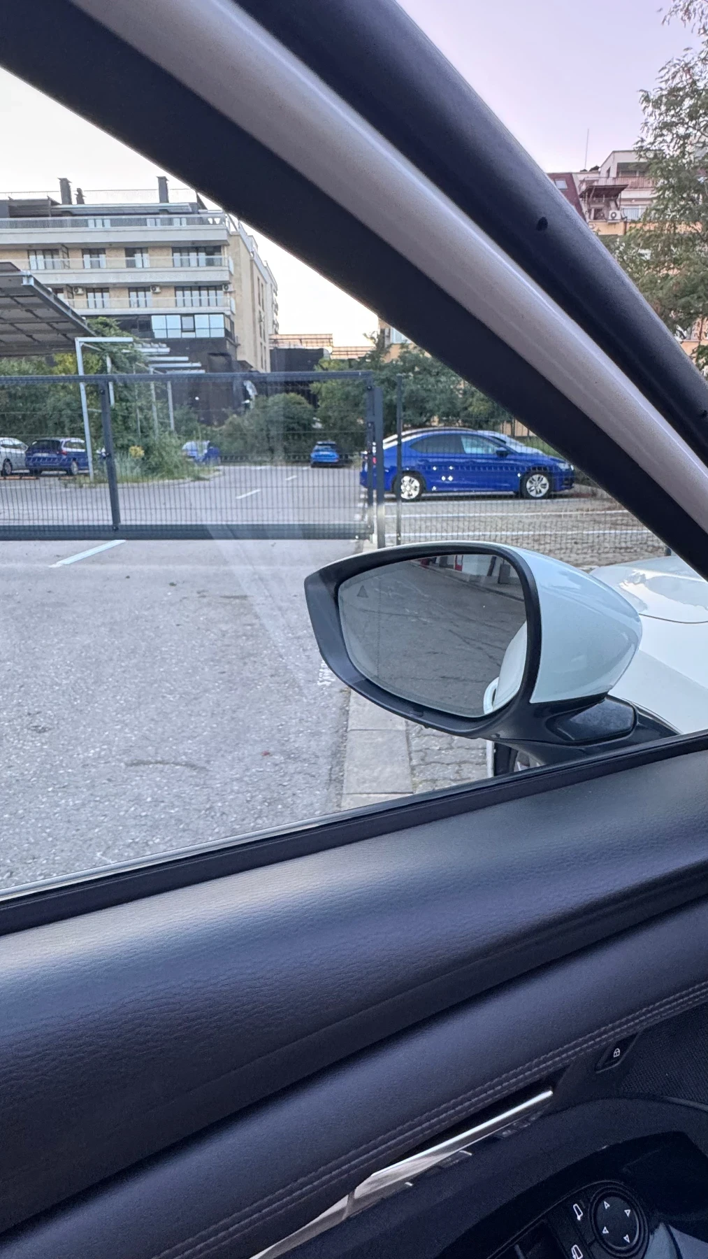 Mazda 3, снимка 11 - Автомобили и джипове - 56122308