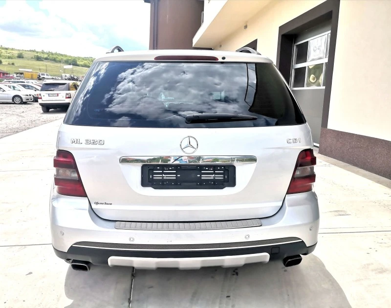 Mercedes-Benz ML 320, снимка 5 - Автомобили и джипове - 41001540