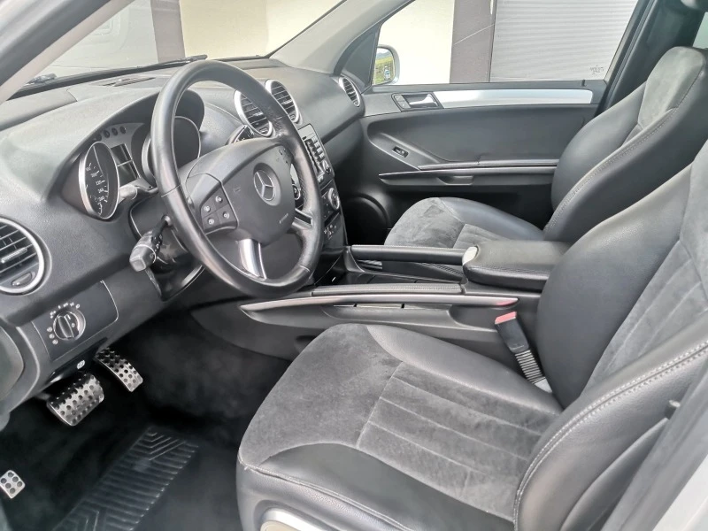 Mercedes-Benz ML 320, снимка 8 - Автомобили и джипове - 41001540