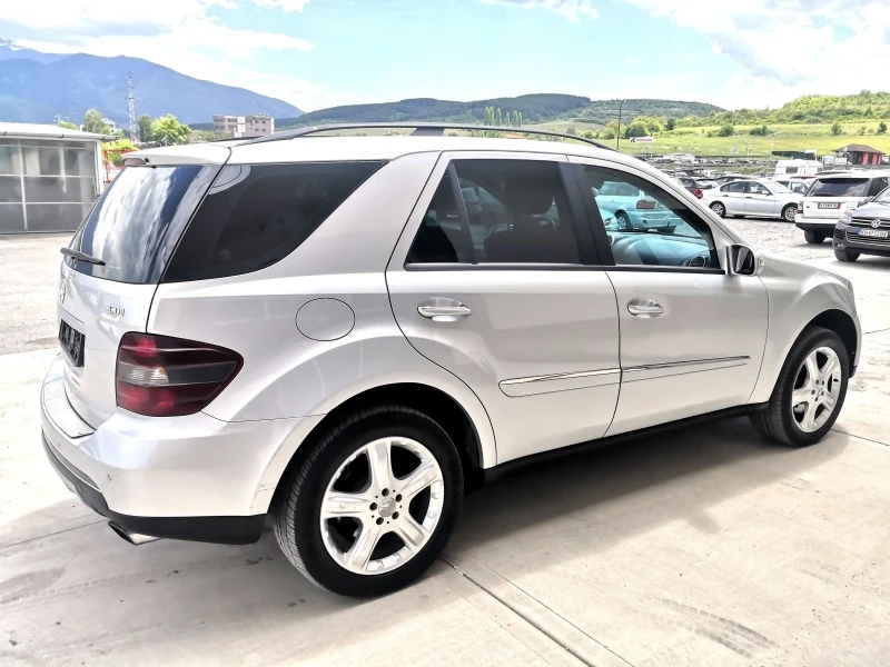 Mercedes-Benz ML 320, снимка 4 - Автомобили и джипове - 41001540